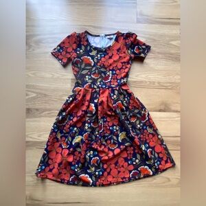 LuLaRoe Womens Dress. Fits like a small.